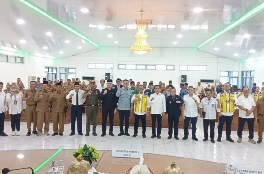 H. Bakri Serap Aspirasi Masyarakat Saat Reses di Kabupaten Batang Hari