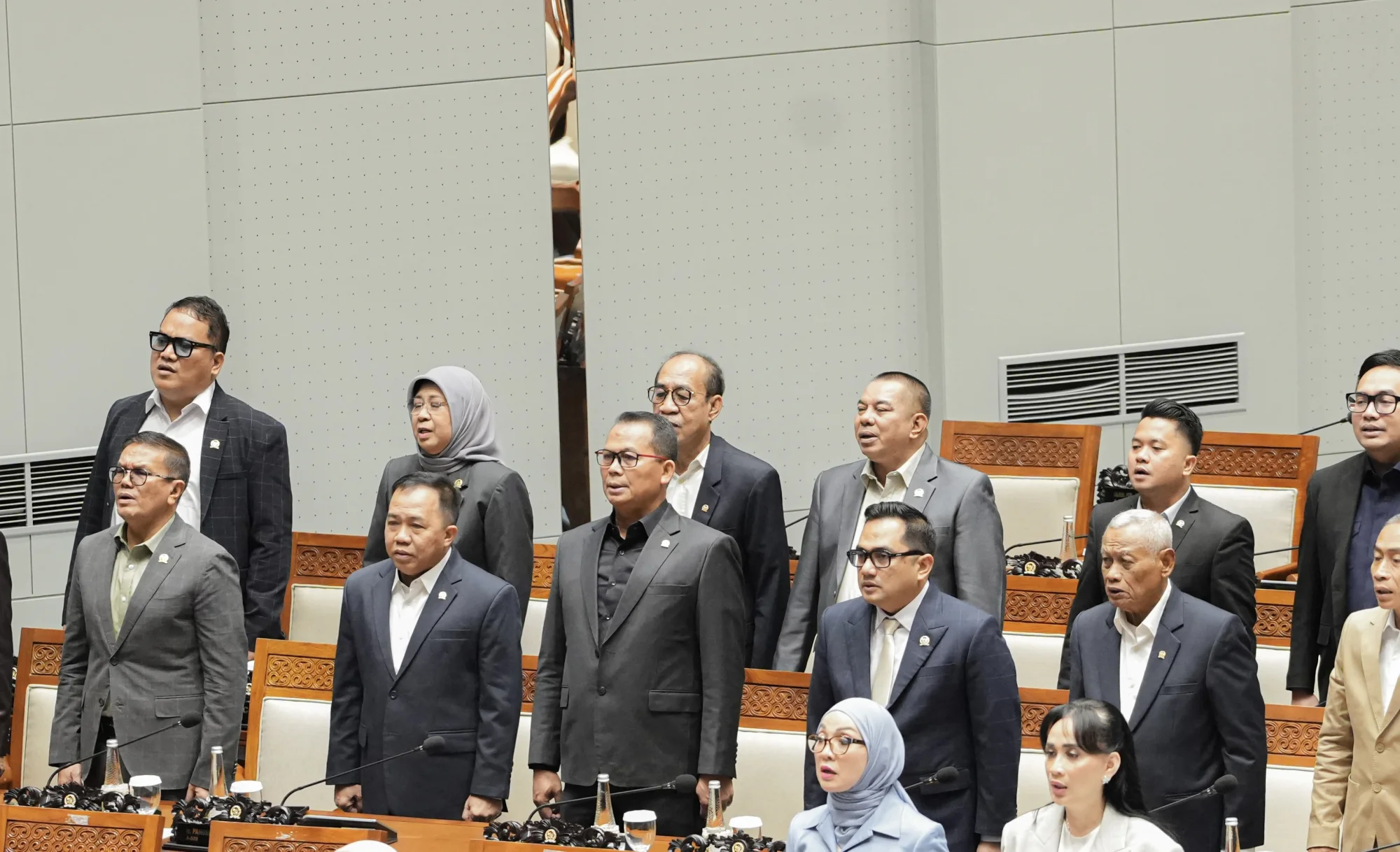 DPR RI Gelar Rapat Paripurna Penetapan Hasil Fit and Proper Test Tiga Komisi