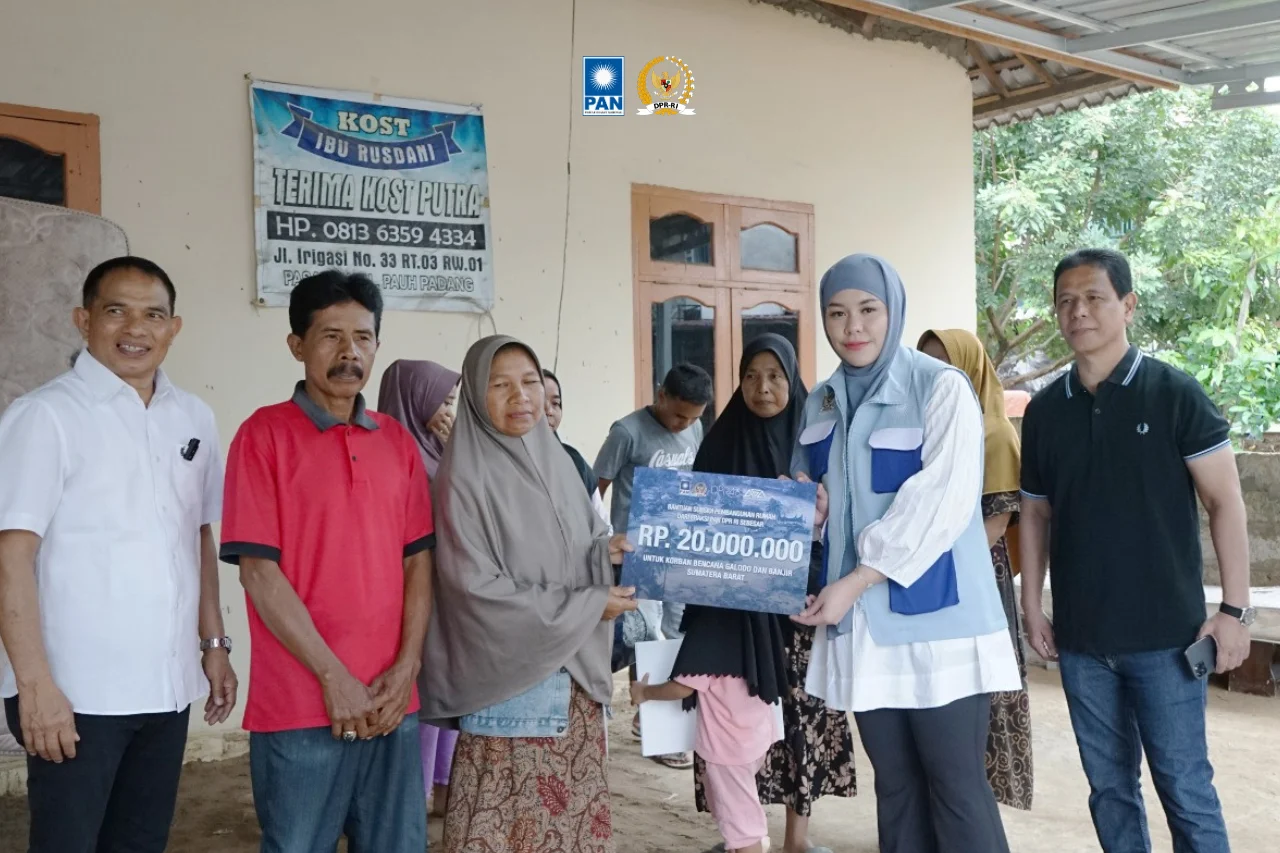 Athari Gauthi Ardi Gerak Cepat Salurkan Bantuan untuk Korban Banjir dan Longsor di Sumbar