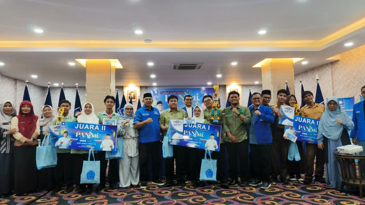 SMA Muhammadiyah 1 Pontianak Juara Cerdas Cermat Islami PANDai 2026, Boyman Harun Dorong Edukasi Politik Generasi Muda